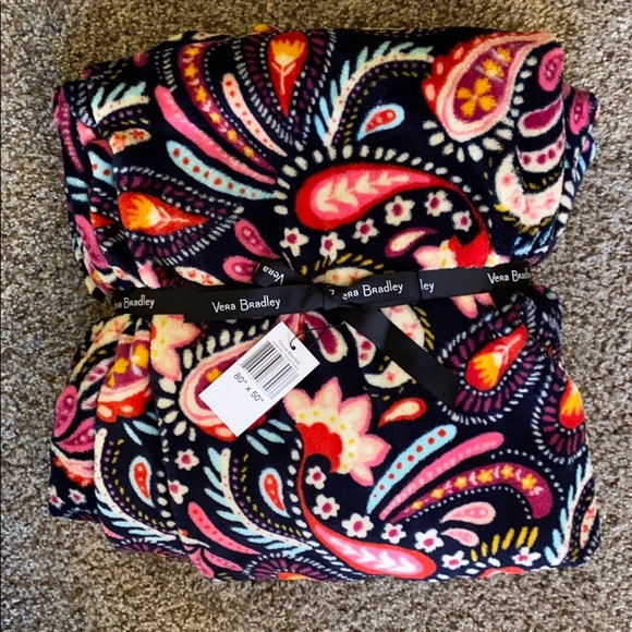 Vera Bradley Other - NWT Vera Bradley fleece blanket